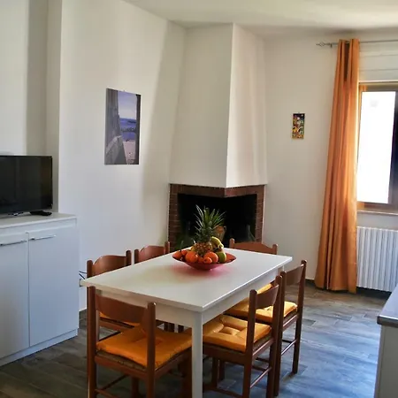 Tramontana Apartment *